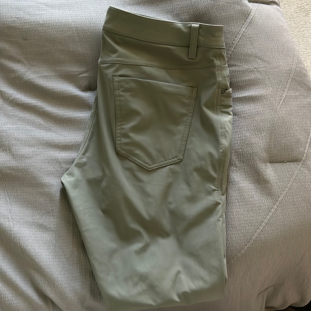 Basically brand new lululemon men’s abc slim pants